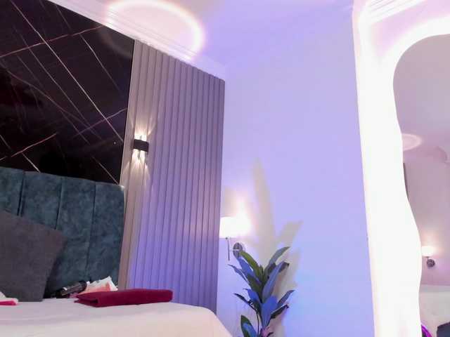 EmmaSteele's BongaCams show and profile