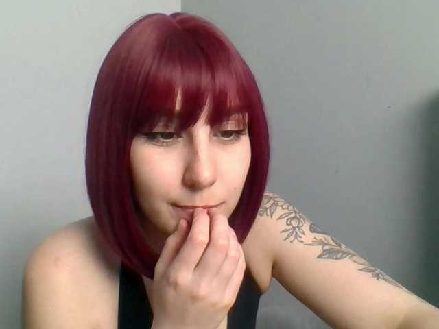 ZaraHot's BongaCams show and profile