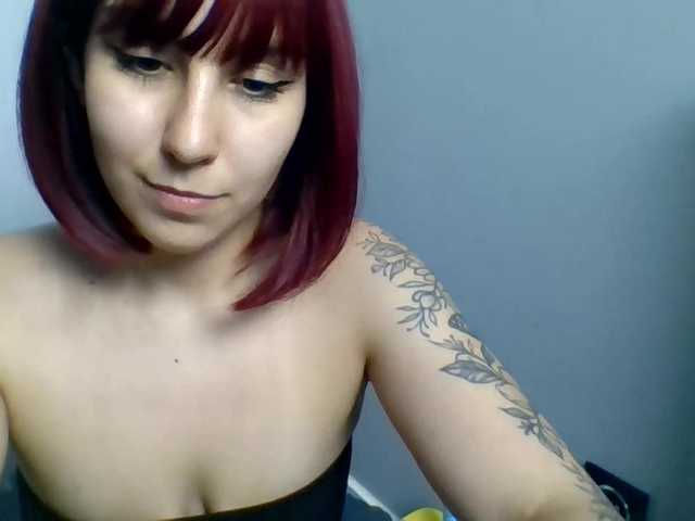 ZaraHot live cam on BongaCams