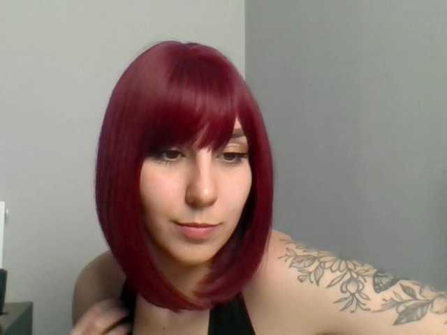 ZaraHot's BongaCams show and profile