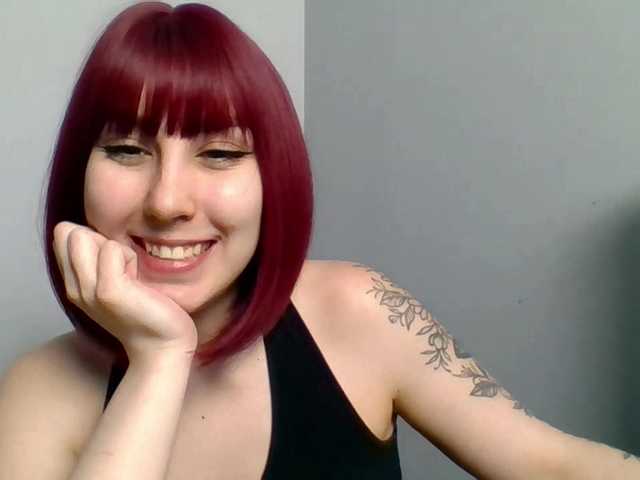 ZaraHot's BongaCams show and profile