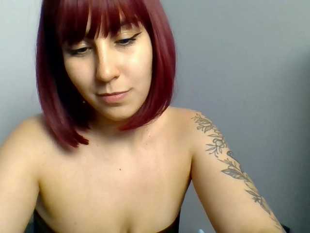 ZaraHot live cam preview