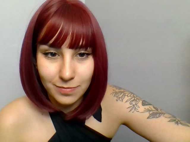 ZaraHot live cam on BongaCams