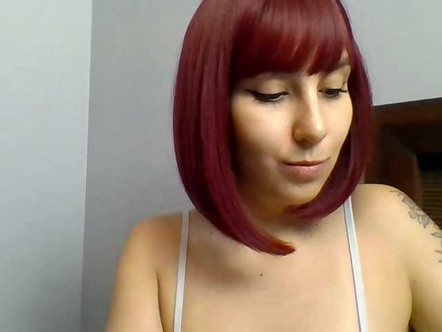 ZaraHot live webcam show
