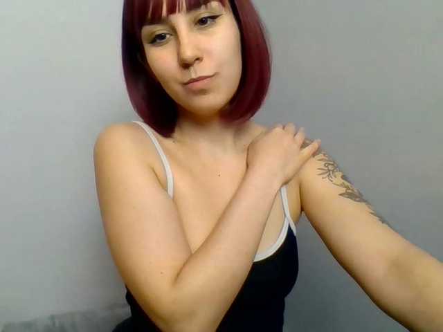 ZaraHot live cam on BongaCams