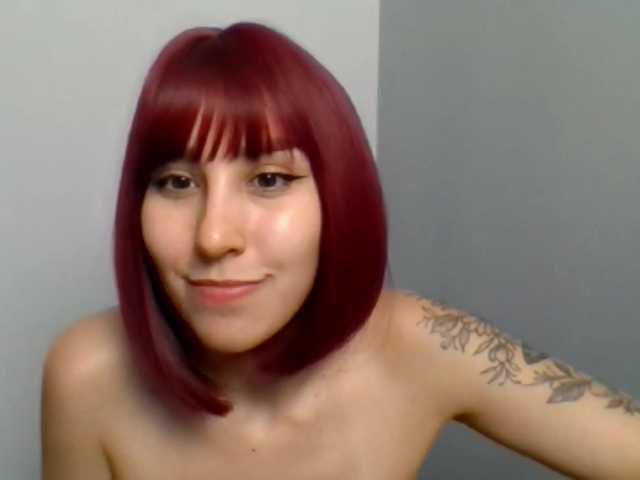 ZaraHot live cam on BongaCams