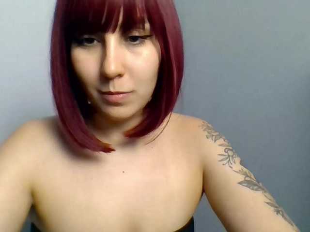 ZaraHot live cam on BongaCams
