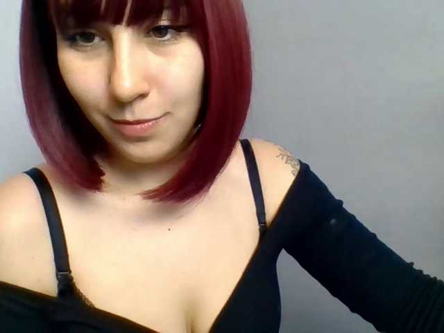 ZaraHot live cam on BongaCams