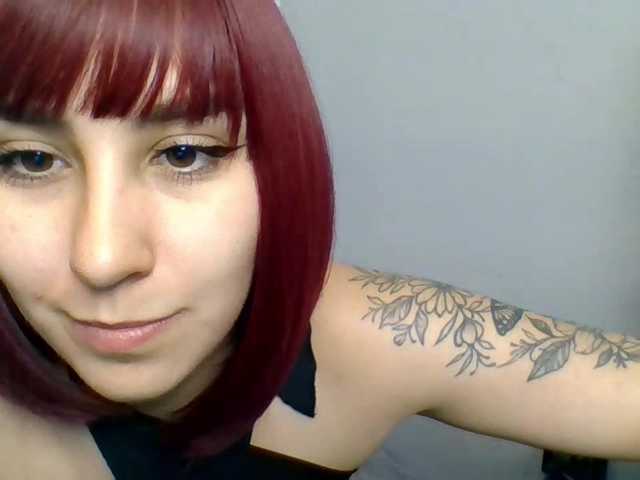 ZaraHot live cam on BongaCams