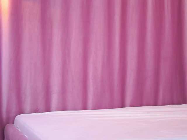 AnnSoleil live cam on BongaCams