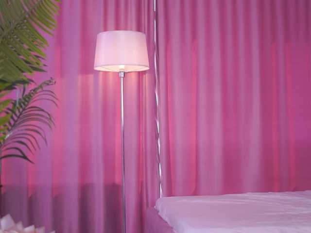 AnnSoleil's BongaCams show and profile