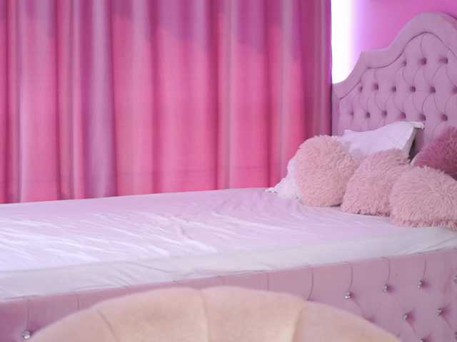 AnnSoleil live cam on BongaCams