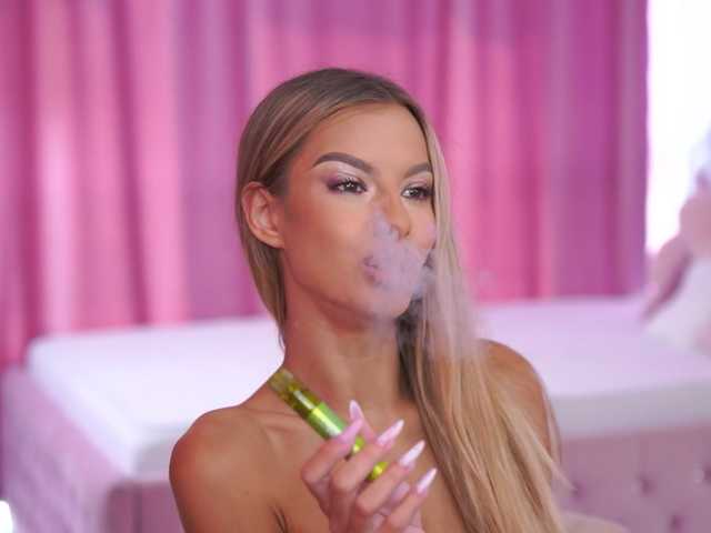 AnnSoleil live webcam show