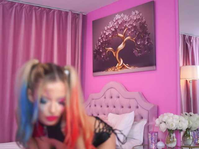 AnnSoleil live cam on BongaCams