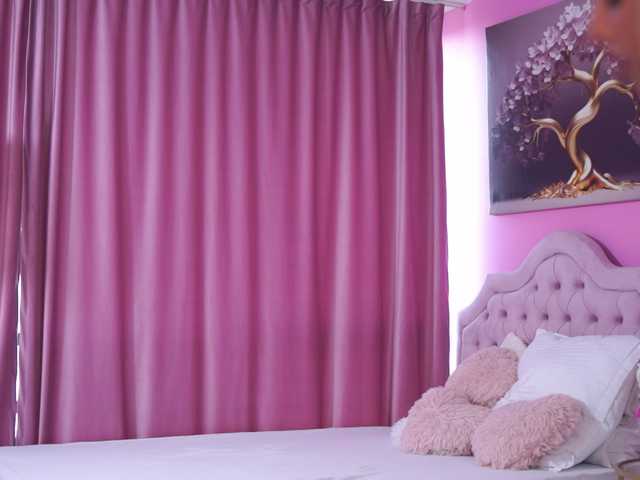 AnnSoleil live cam on BongaCams