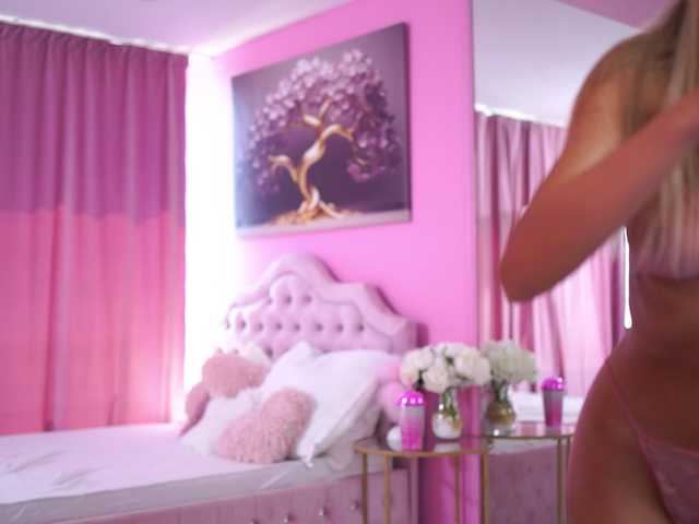AnnSoleil live webcam show