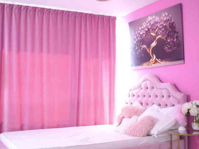AnnSoleil Live Webcam on BongaCams