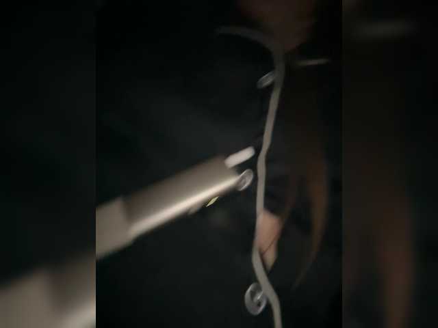 KarinmagerySOLO live cam