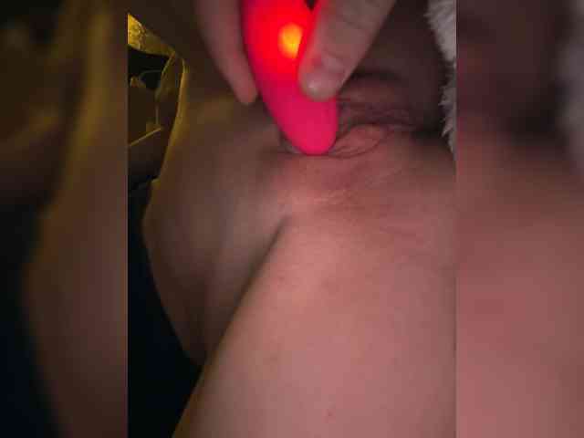 KarinmagerySOLO webcam