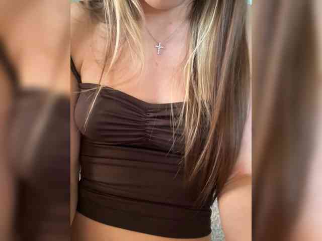 KarinmagerySOLO webcam