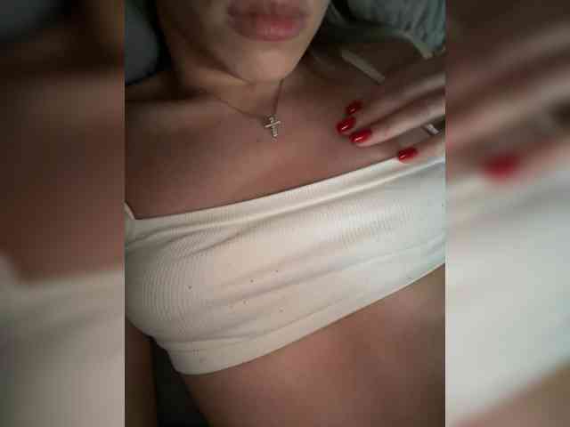 KarinmagerySOLO Live Webcam on BongaCams