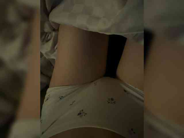 KarinmagerySOLO webcam