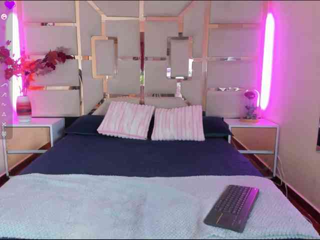 brenda-mejiaa webcam