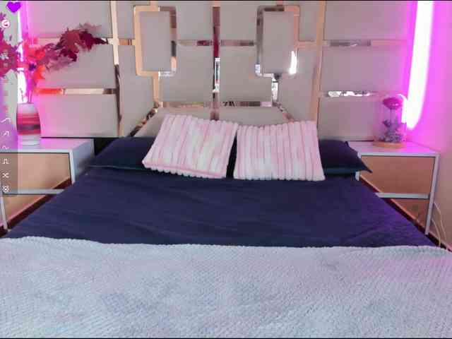 brenda-mejiaa webcam