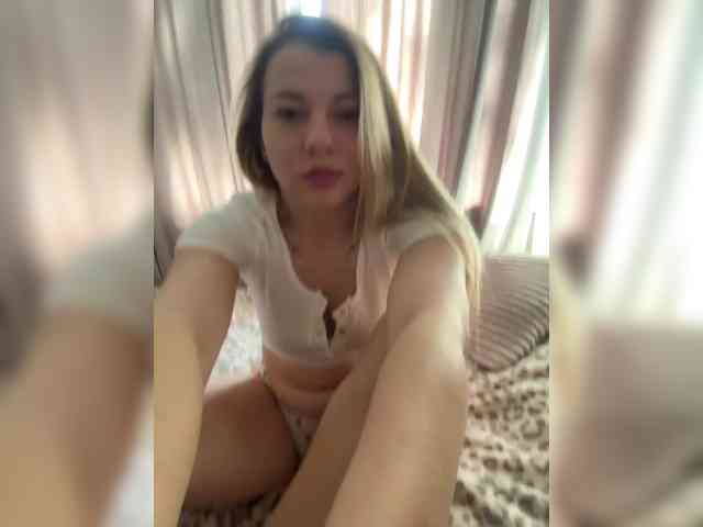 BlushingKitten webcam