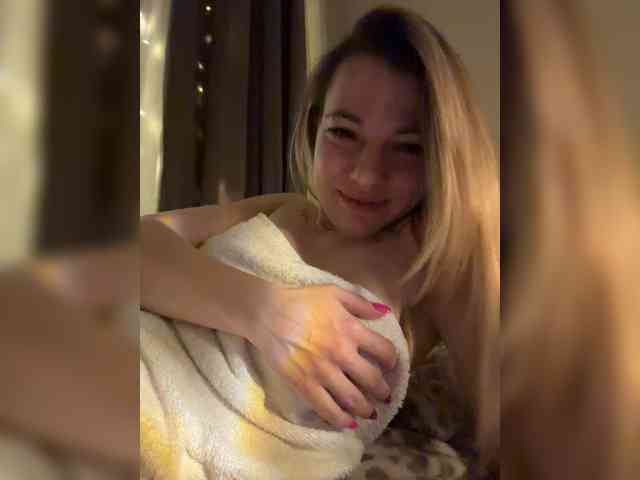 BlushingKitten webcam