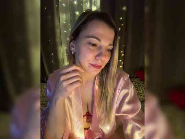 BlushingKitten webcam