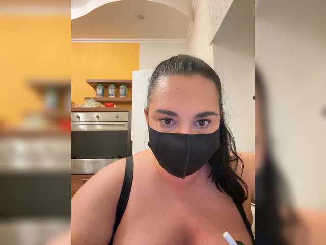  MissKisss chat room