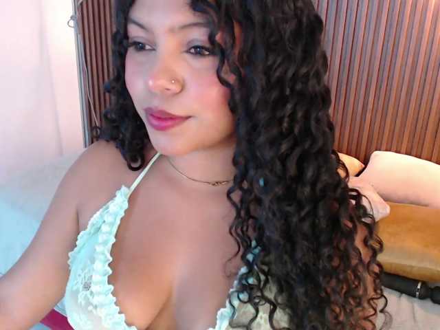 Candy-xox live cam preview