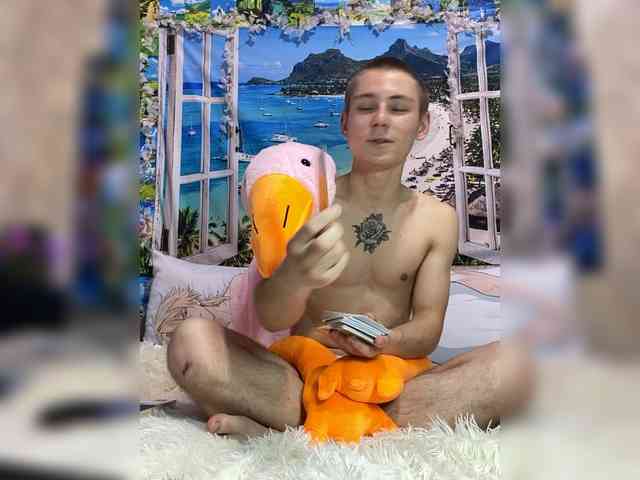 GlozLordik Live Webcam on BongaCams