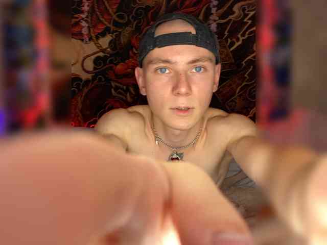 GlozLordik Sex Cam Show