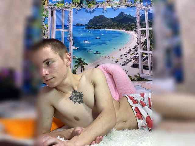 GlozLordik Live Webcam on BongaCams