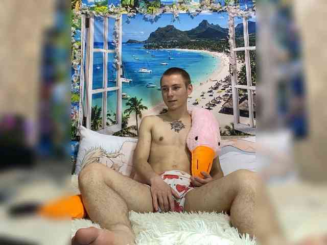 GlozLordik Live Webcam on BongaCams