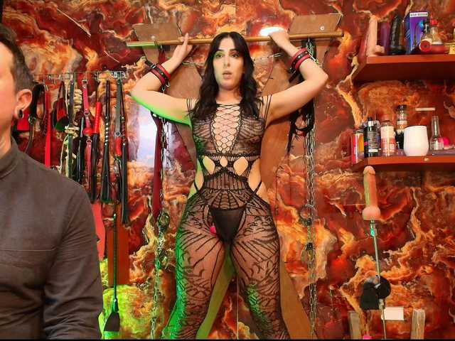 MASTER-N-BUNNIE's BongaCams show and profile