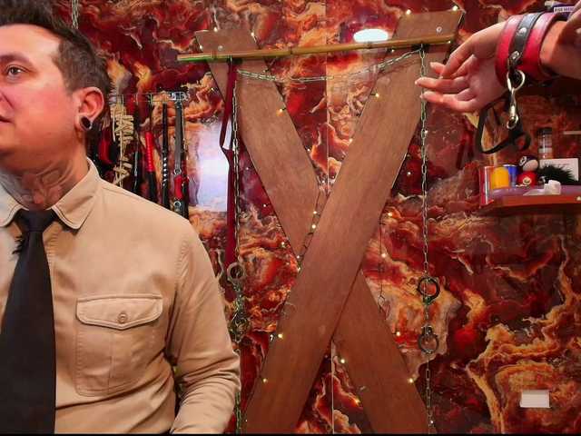  MASTER-N-BUNNIE chat room