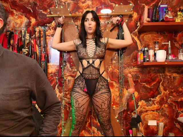 MASTER-N-BUNNIE webcam