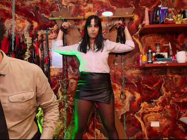 MASTER-N-BUNNIE webcam