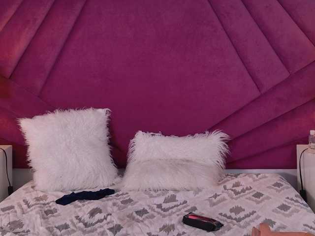ElizaGiancini live cam on BongaCams
