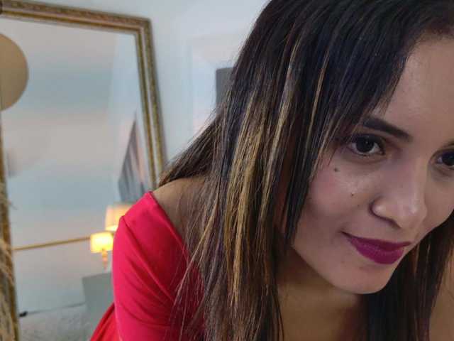 ElizaGiancini live cam on BongaCams