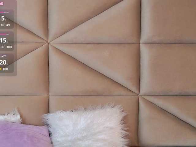 ElizaGiancini live cam on BongaCams