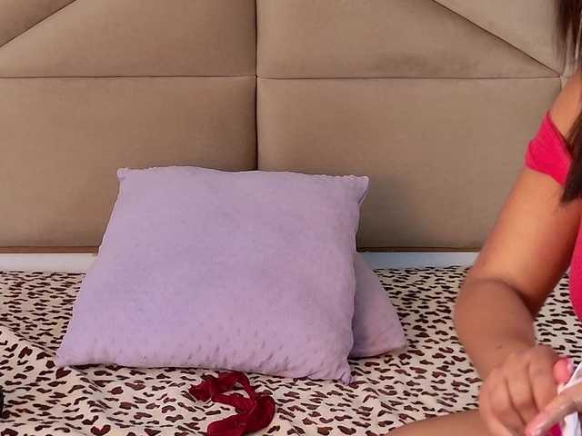 ElizaGiancini live cam on BongaCams