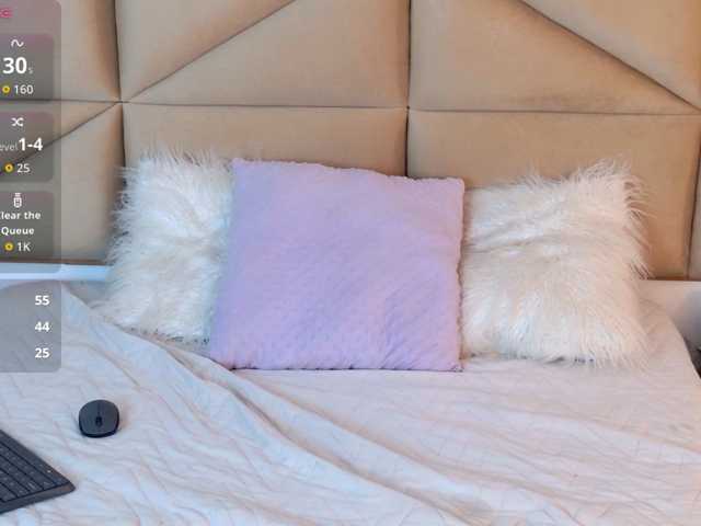 ElizaGiancini live cam on BongaCams
