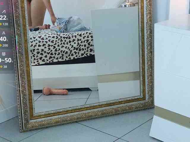 ElizaGiancini webcam