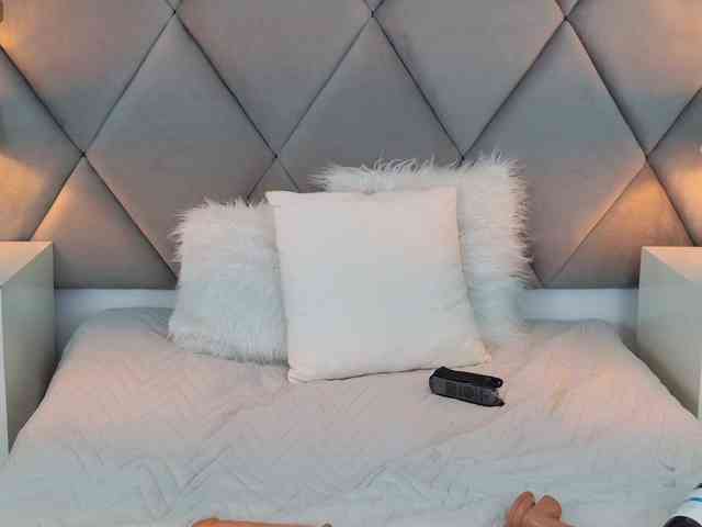 ElizaGiancini webcam