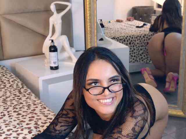 ElizaGiancini webcam