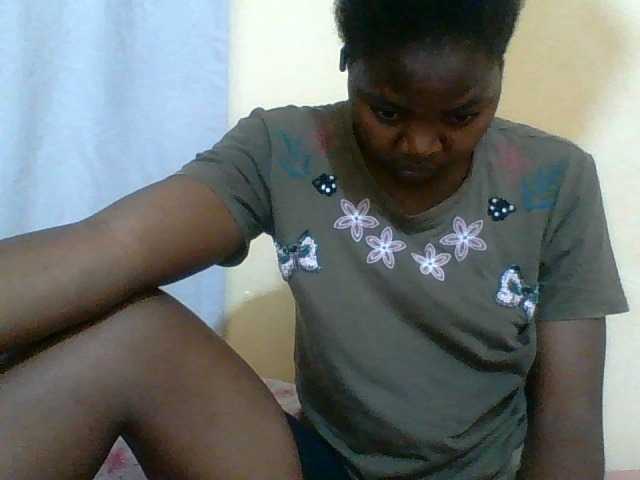 Henzelgylan27 live cam on BongaCams